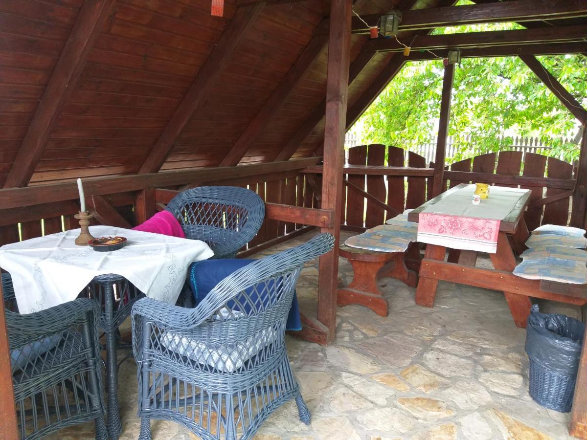 Tavasz Nyaralo Villa Poroszló Exteriör bild