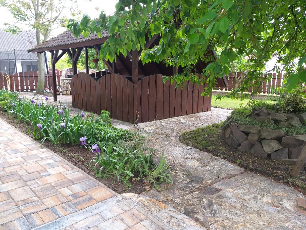 Tavasz Nyaralo Villa Poroszló Exteriör bild