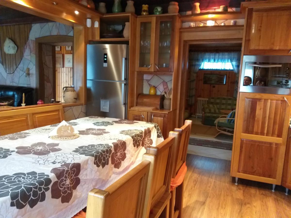 Tavasz Nyaralo Villa Poroszló Exteriör bild
